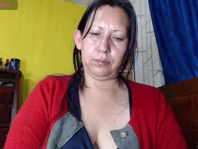 evatoms's BongaCams show and profile