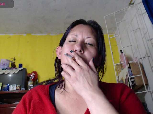 evatoms's BongaCams show and profile