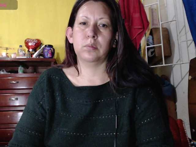 evatoms's BongaCams show and profile