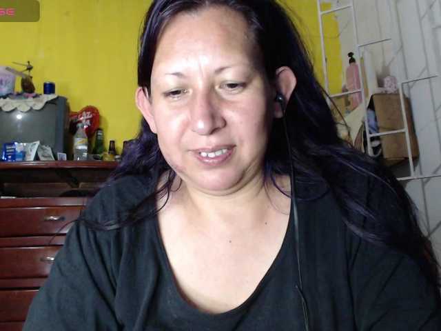 evatoms's BongaCams show and profile