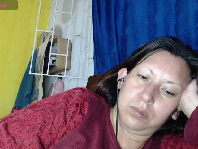 evatoms's BongaCams show and profile