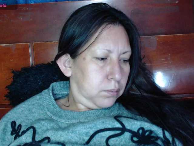 evatoms's BongaCams show and profile