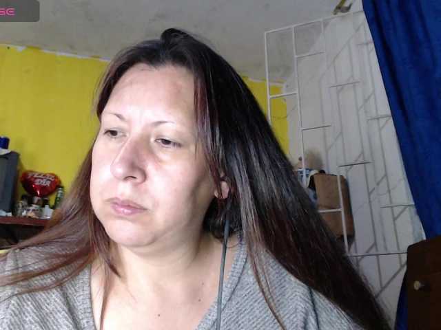 evatoms's BongaCams show and profile