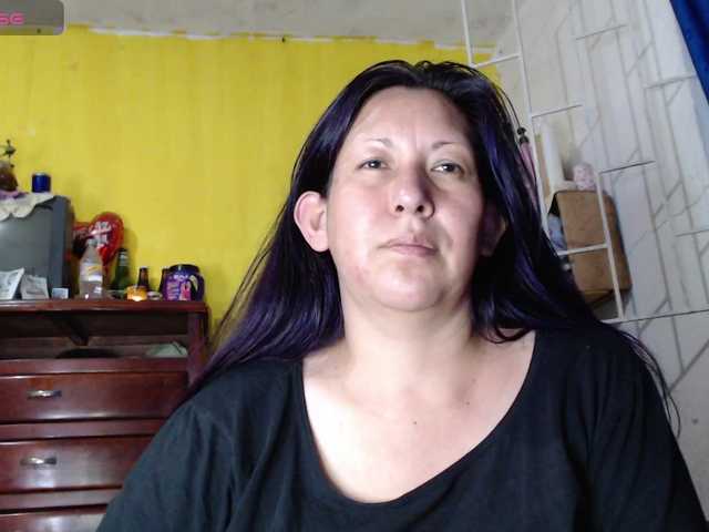 evatoms's BongaCams show and profile