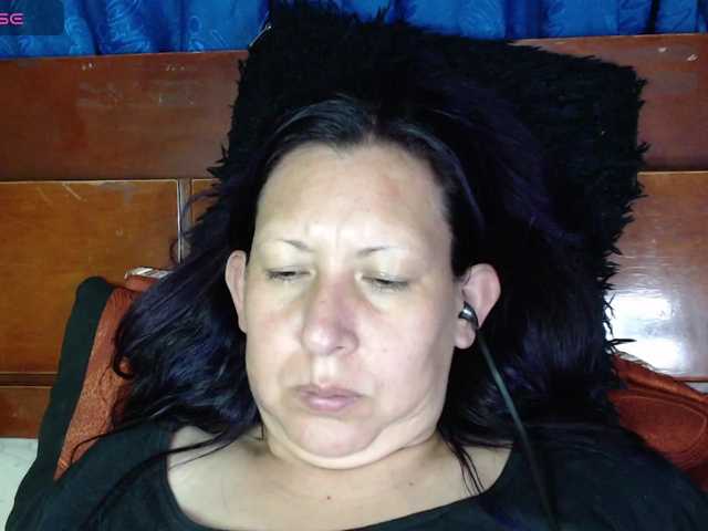 evatoms's BongaCams show and profile