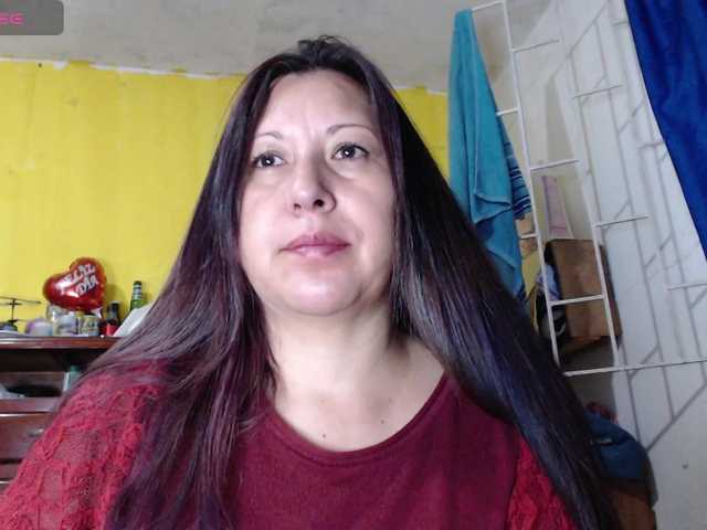 evatoms's BongaCams show and profile