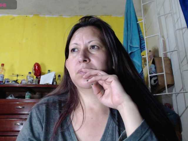 evatoms's BongaCams show and profile