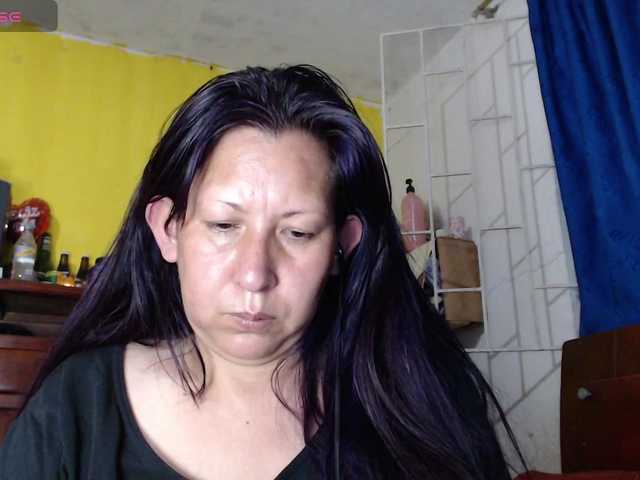 evatoms's BongaCams show and profile