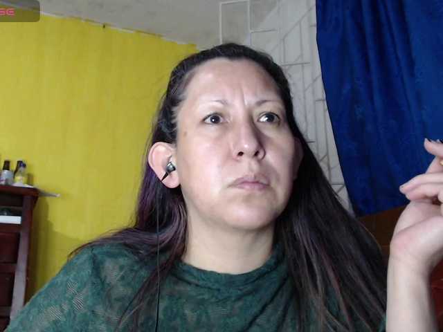 evatoms's BongaCams show and profile