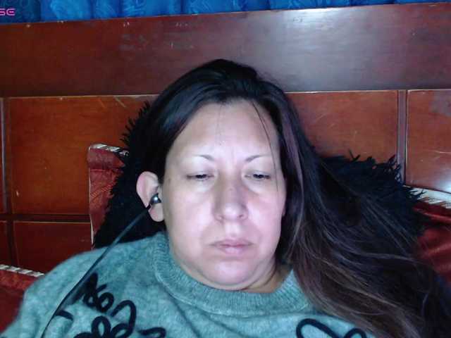 evatoms's BongaCams show and profile