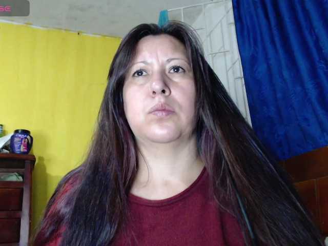 evatoms's BongaCams show and profile