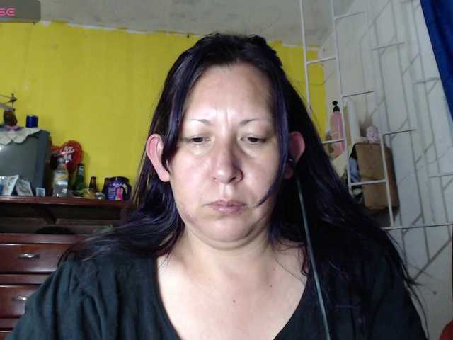 evatoms's BongaCams show and profile