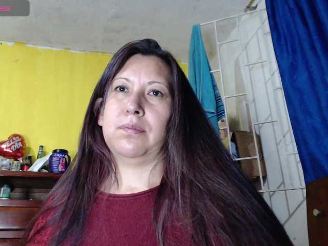 evatoms's BongaCams show and profile