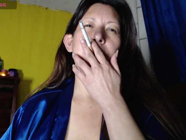 evatoms's BongaCams show and profile