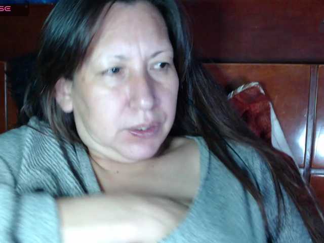 evatoms's BongaCams show and profile