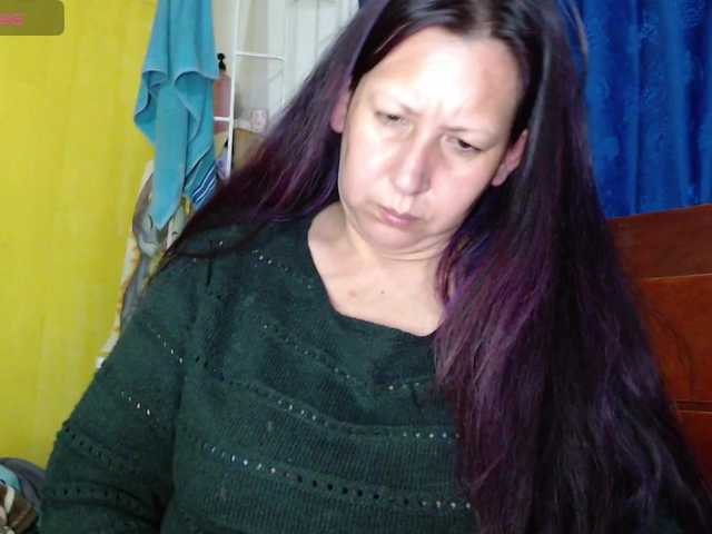 evatoms's BongaCams show and profile