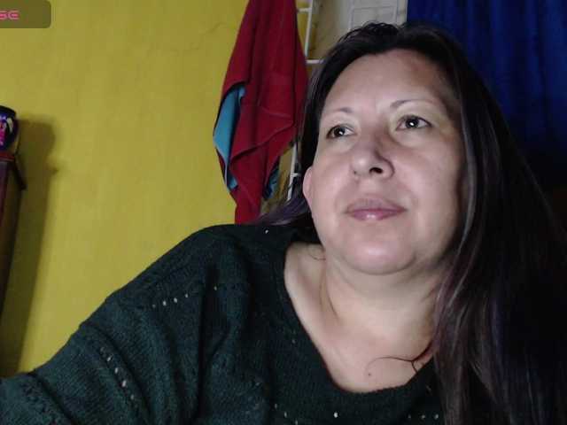 evatoms's BongaCams show and profile