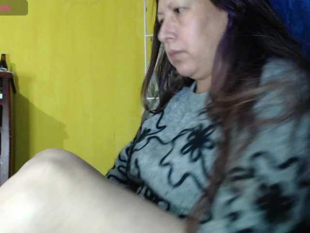 evatoms's BongaCams show and profile