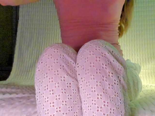 RRRMMMHHH's BongaCams show and profile