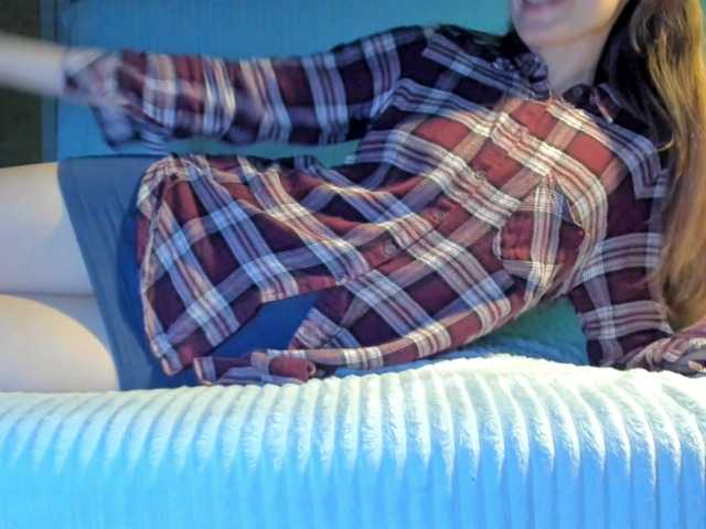 RRRMMMHHH's BongaCams show and profile