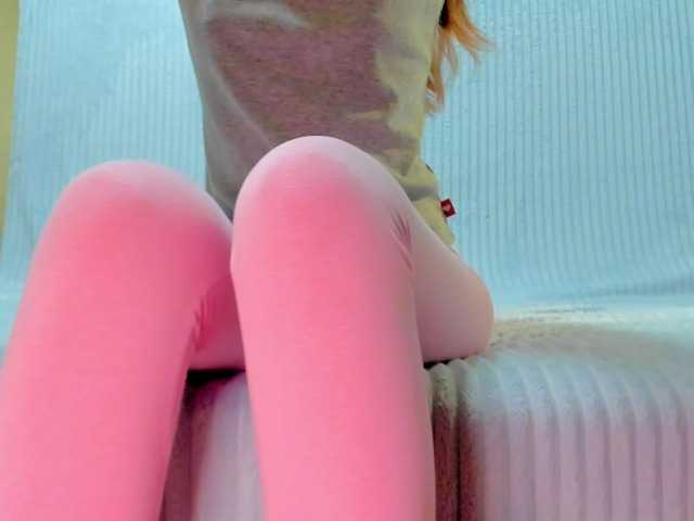 RRRMMMHHH's BongaCams show and profile