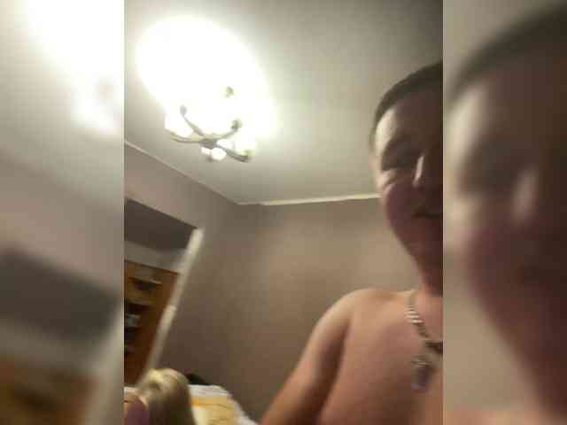 strip chatroom Xyligana