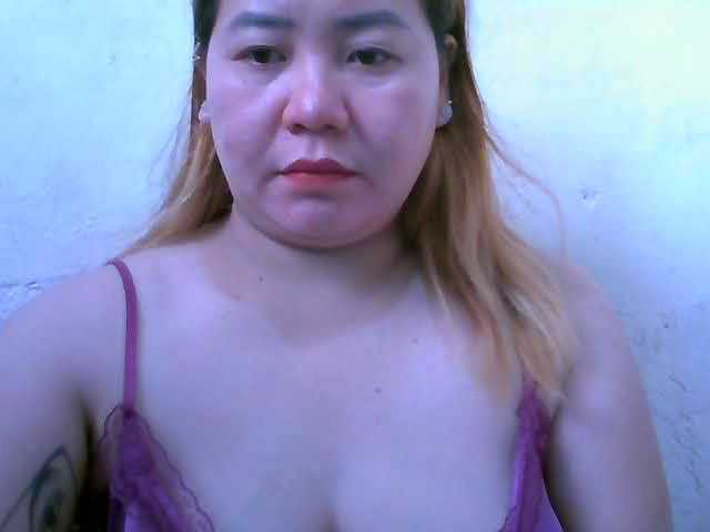 Hotboobies19 webcam bongacams model stream image