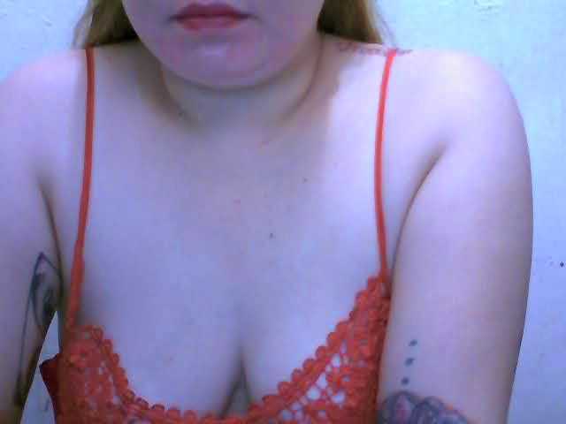 Hotboobies19 webcam bongacams model stream image