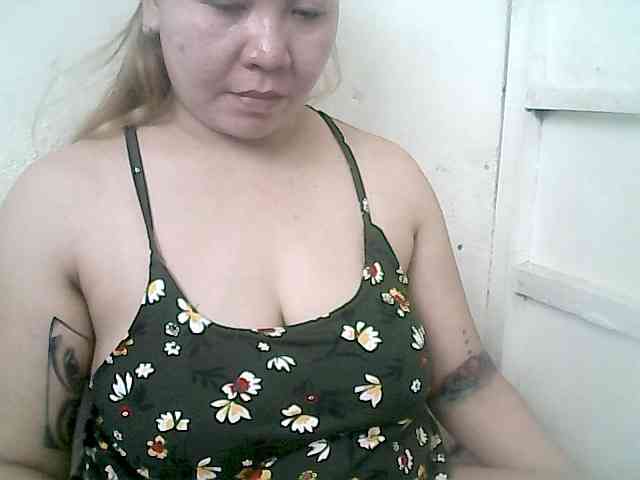 Hotboobies19 webcam