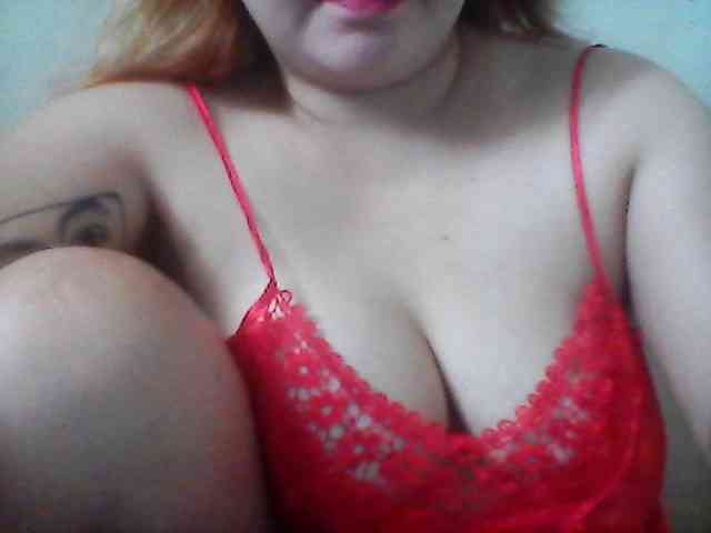 Hotboobies19 webcam
