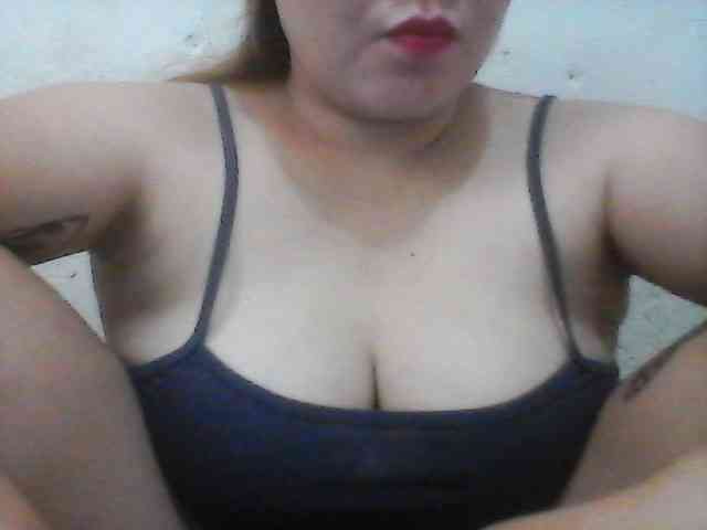 Hotboobies19 webcam