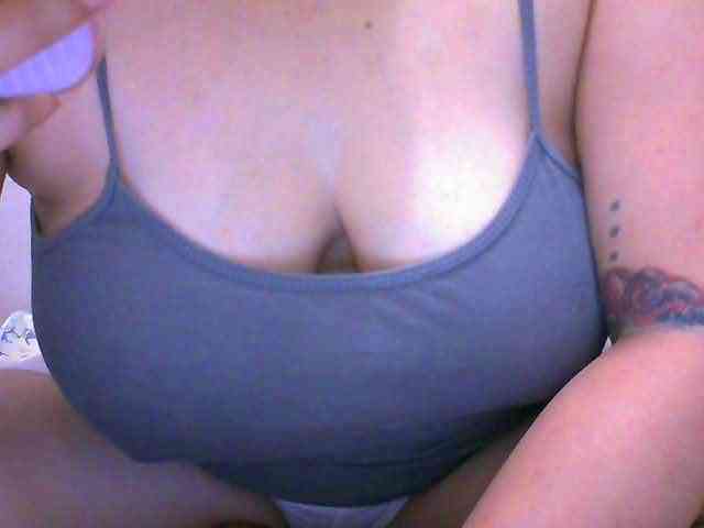 Hotboobies19 Hotboobies19