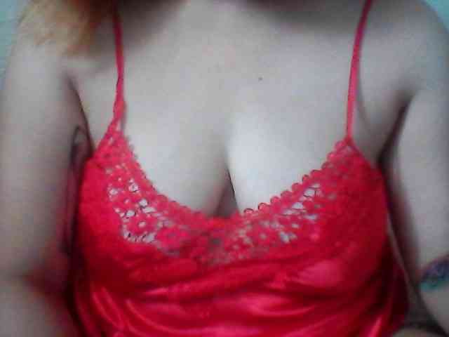 Hotboobies19 webcam