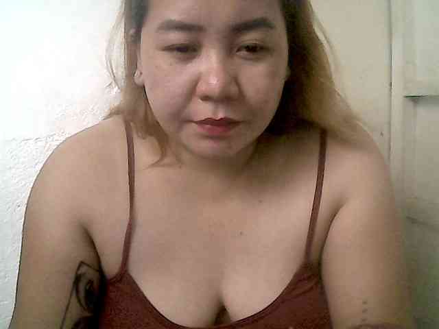 Hotboobies19's webcam live show