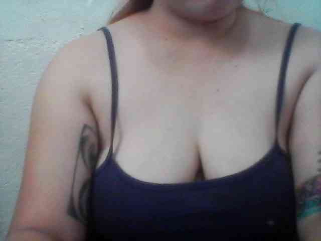 Hotboobies19 webcam