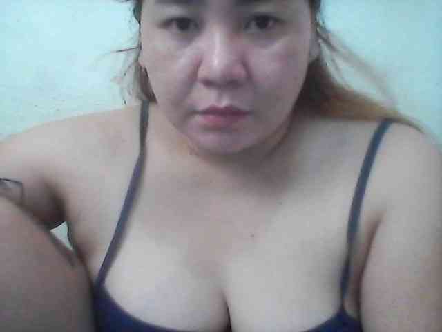 Hotboobies19 webcam