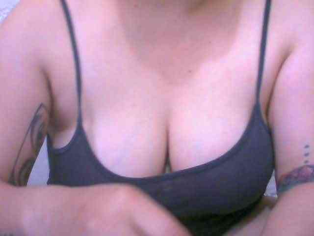 Hotboobies19 Hotboobies19