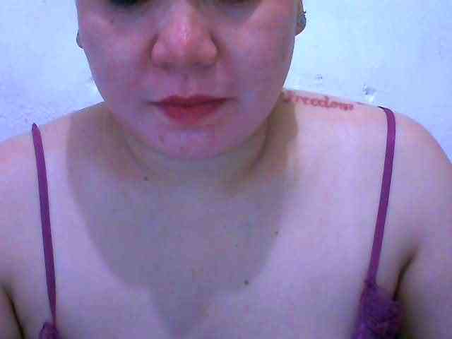 Hotboobies19 Live Webcam on BongaCams