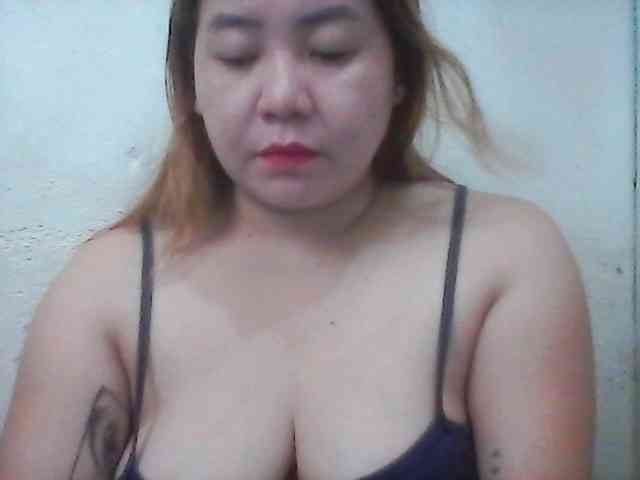 Hotboobies19 webcam