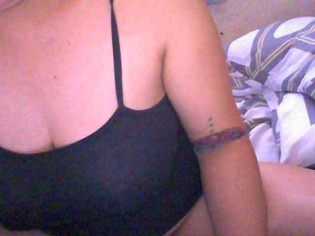 Hotboobies19 webcam