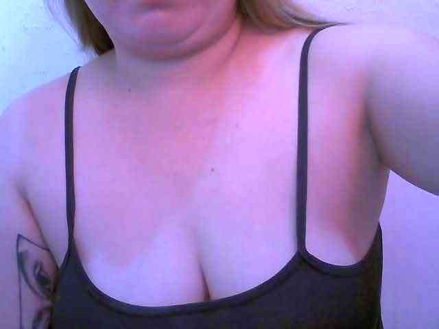 Hotboobies19 Hotboobies19