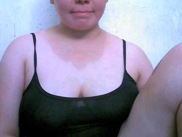 Hotboobies19 webcam