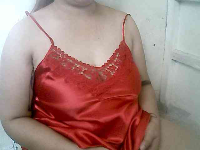 Hotboobies19 webcam