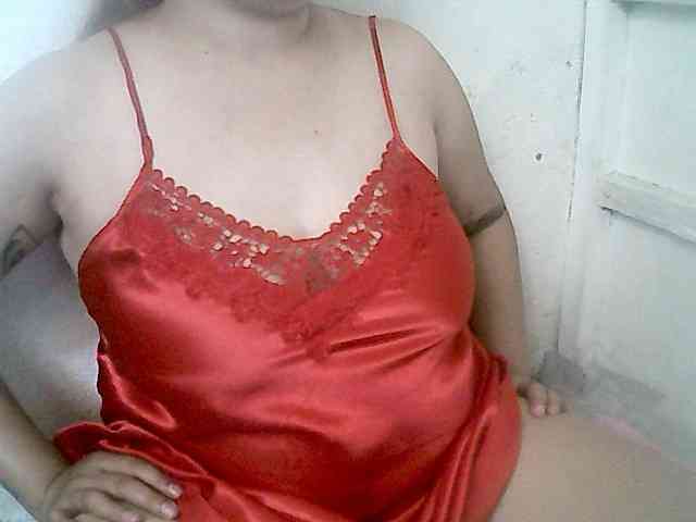 Hotboobies19 webcam