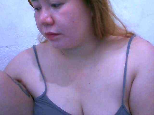 Hotboobies19 webcam
