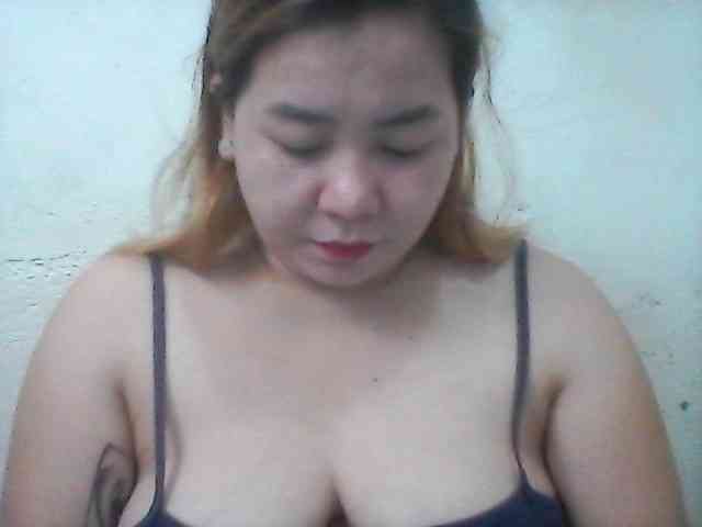 Hotboobies19 webcam