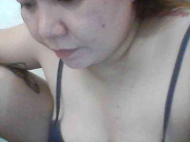 Hotboobies19 webcam
