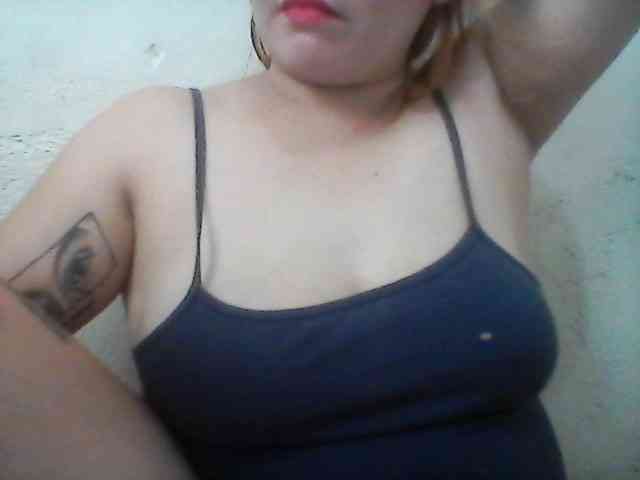 Hotboobies19 webcam