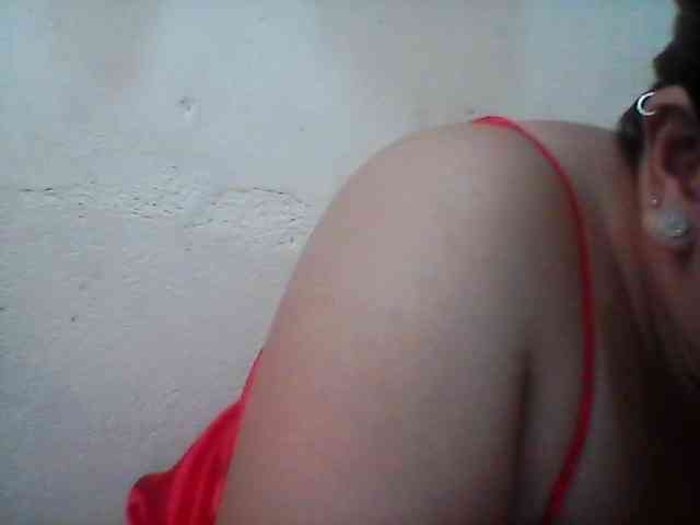 Hotboobies19 webcam