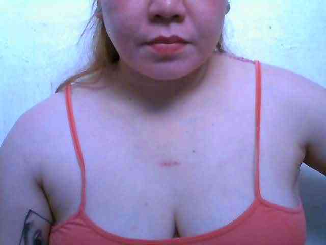 Hotboobies19 webcam